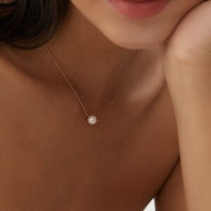 white freshwater round pearl necklace
